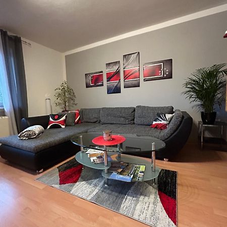 Grosse Helle Ferienwohnung Mit Balkon, Ruhig Gelegen Mit Guter Verkehrsanbindung Bad Berneck im Fichtelgebirge Exterior foto