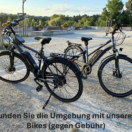 Grosse Helle Ferienwohnung Mit Balkon, Ruhig Gelegen Mit Guter Verkehrsanbindung Bad Berneck im Fichtelgebirge Exterior foto